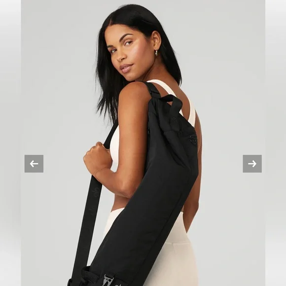BRAND NEW Alo Black Yoga Mat Bag — NEVER USED - Picture 3 of 13